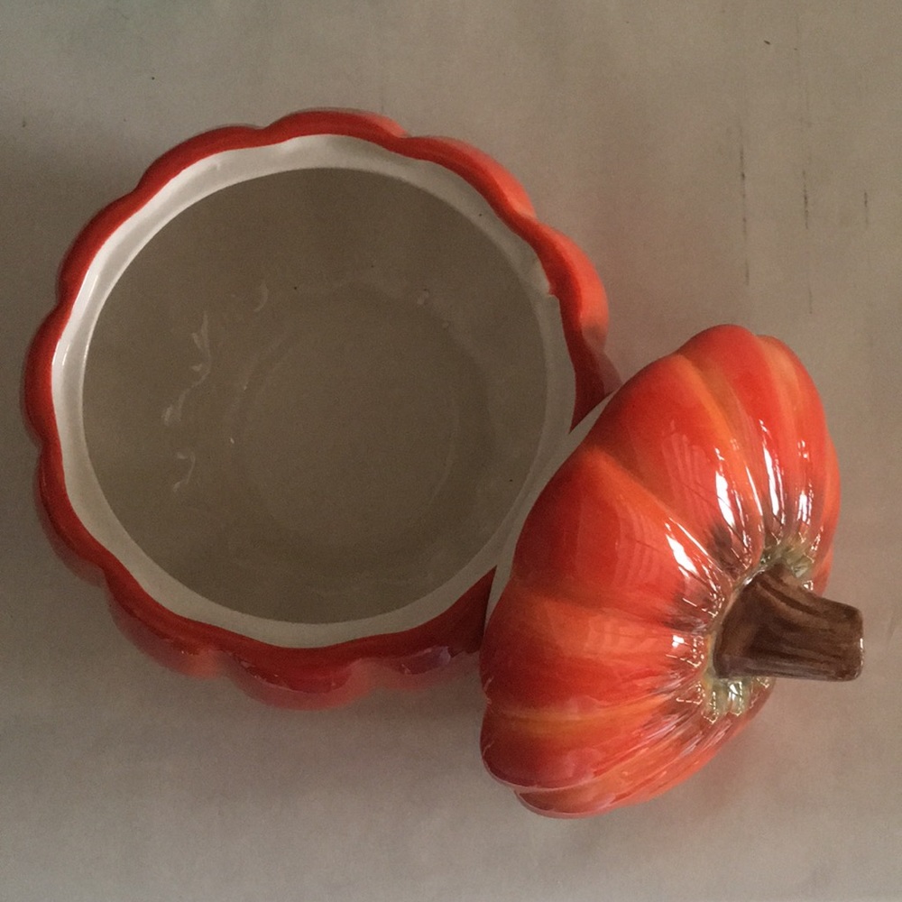 Ceramic Pumpkin Container - Picture 3 of 4